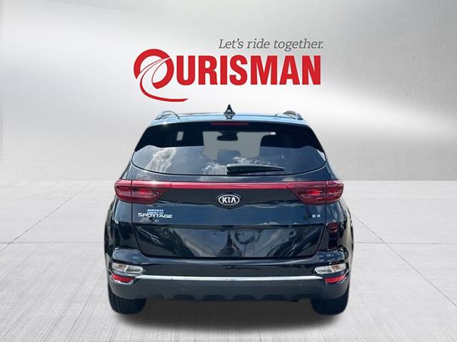 2022 Kia Sportage EX photo 2