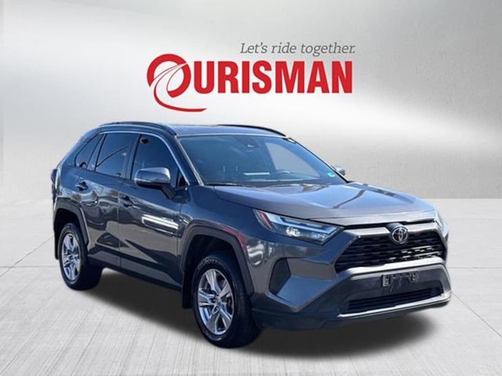 Used 2022 Toyota RAV4 XLE SUV