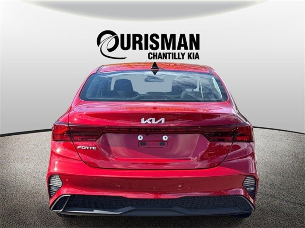 Used 2024 Kia Forte LXS Sedan