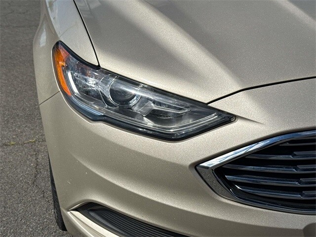 2018 Ford Fusion SE photo 4
