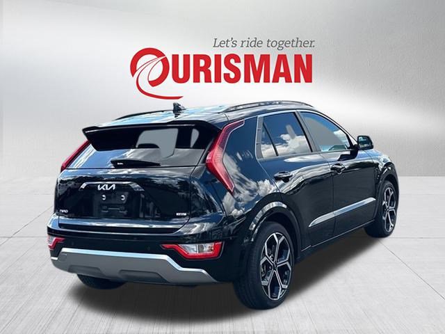 2024 Kia Niro EX Touring photo 2