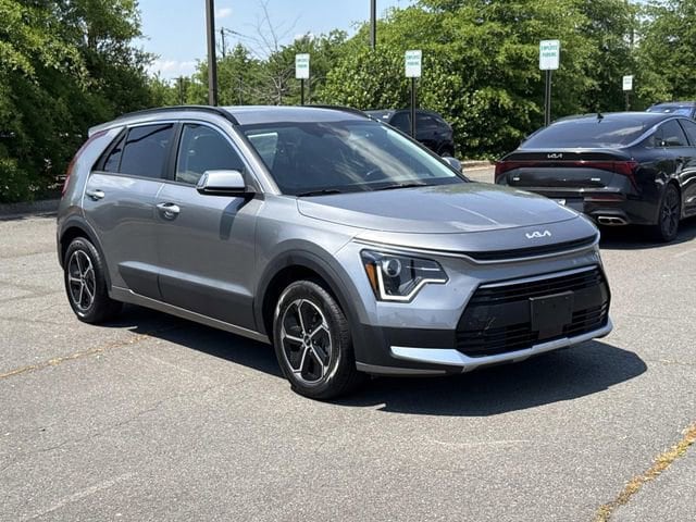 2023 Kia Niro EX HEV's photo