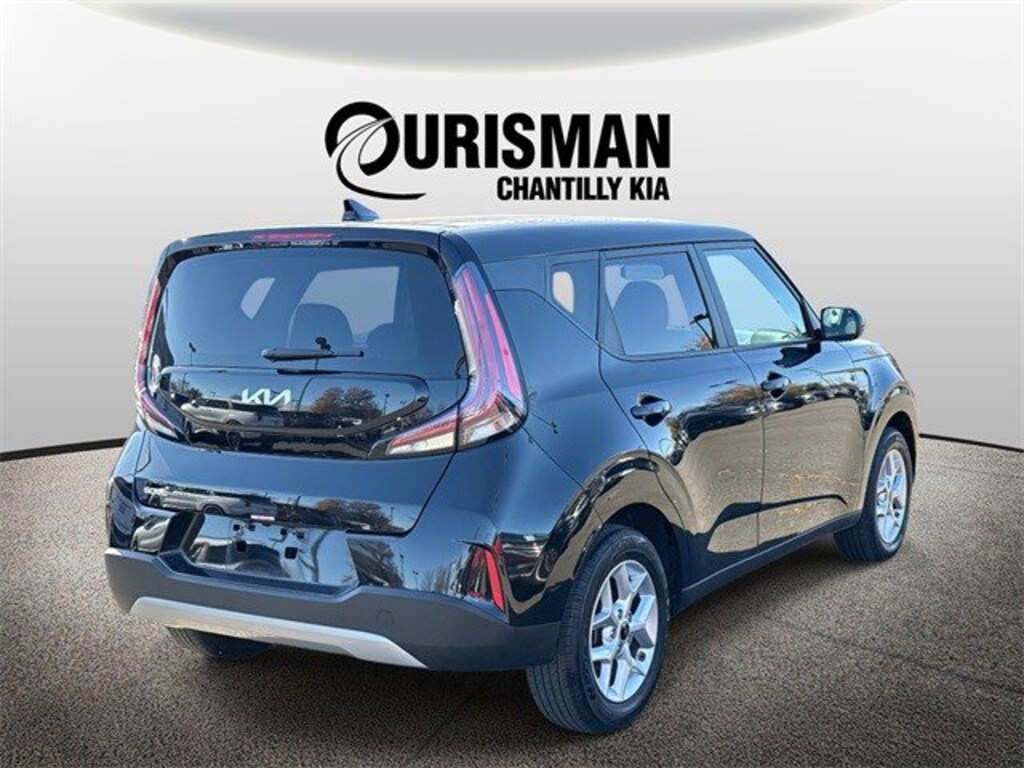 Used 2024 Kia Soul LX Hatchback