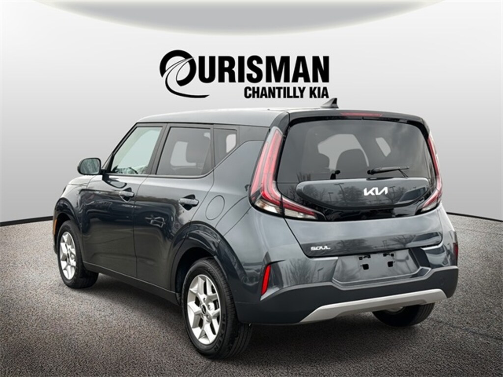 Used 2025 Kia Soul LX Hatchback