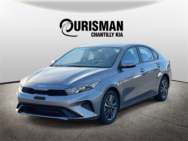 2023 Kia Forte LXS photo 4