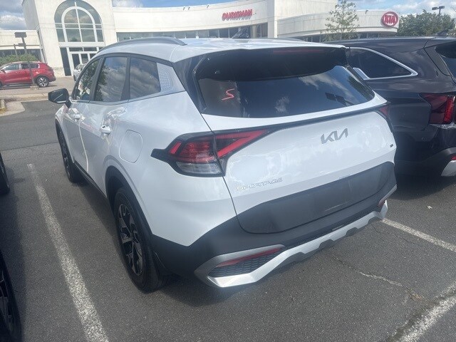 2023 Kia Sportage EX photo 2