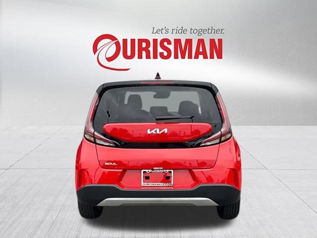 2025 Kia Soul LX photo 3