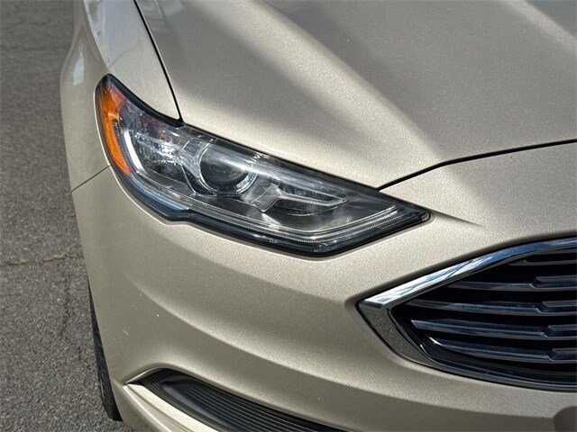 2018 Ford Fusion SE photo 4