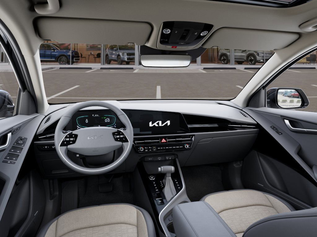2025 Kia Niro SX - Photo 14