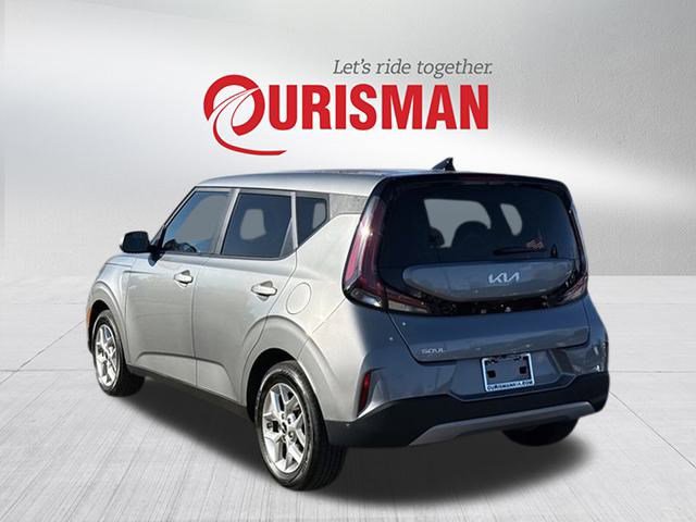 2024 Kia Soul LX photo 4