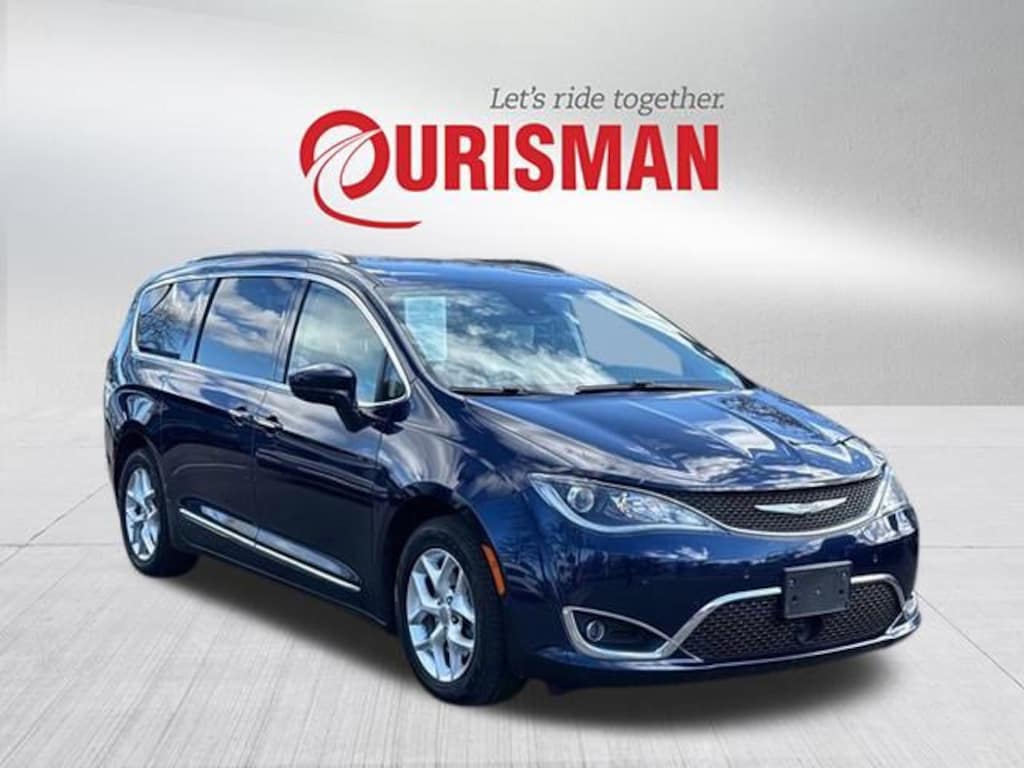 Used 2020 Chrysler Pacifica Touring L Plus Minivan/Van