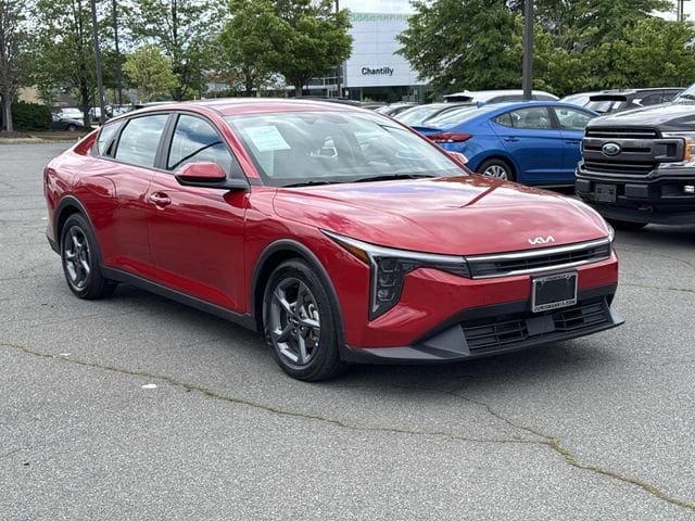2025 Kia K4 LXS AT's photo