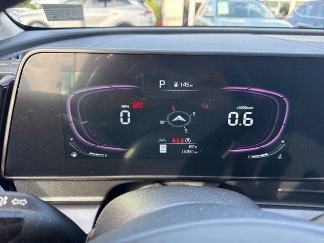 2024 Kia Sportage EX photo 2