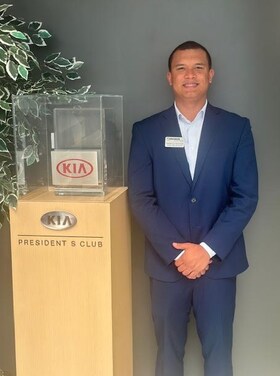 Staff member Marcus Weaver from ID_6d22ff43d2bc