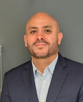 Staff member Lorenzo Sanchez from ID_8ddf38