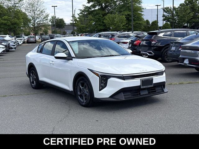 2025 Kia K4 LXS AT's photo