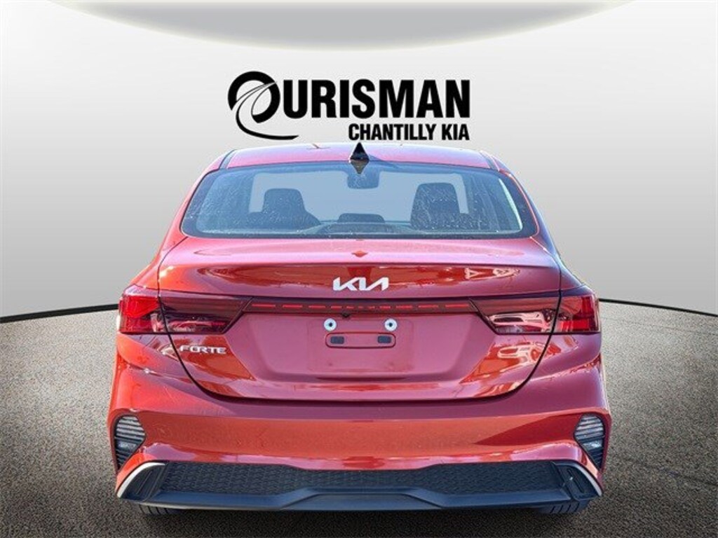 Used 2023 Kia Forte LXS Sedan