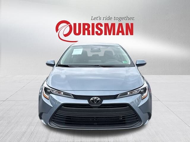 2024 Toyota Corolla LE photo 4