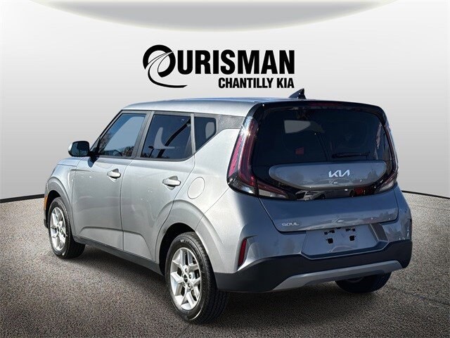 2023 Kia Soul LX photo 4
