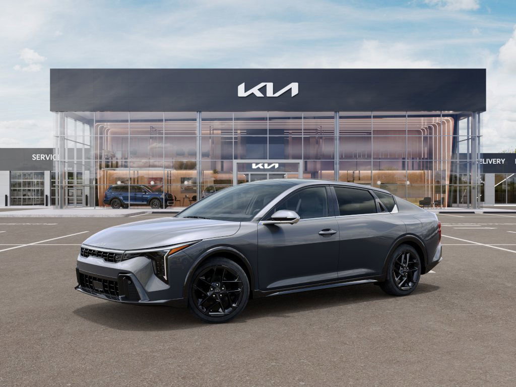 2025 Kia K4 GT-Line Turbo photo 3