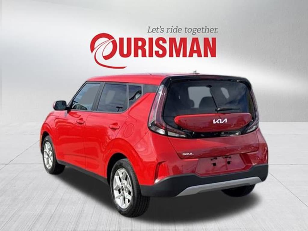 Used 2023 Kia Soul LX Hatchback