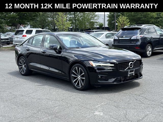 2021 Volvo S60 T5 Momentum's photo