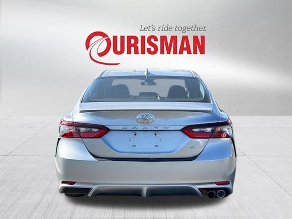 Used 2024 Toyota Camry SE Sedan