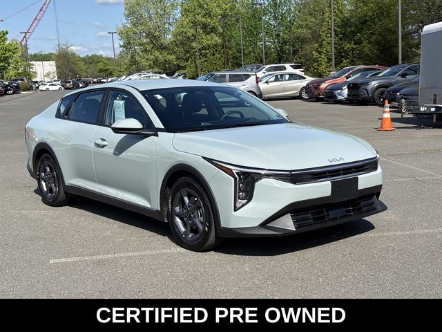 2025 Kia K4 LXS AT's photo