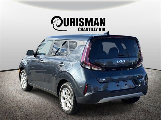 2024 Kia Soul LX photo 3