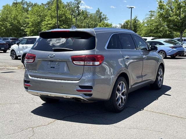 Used 2018 Kia Sorento SX with VIN 5XYPKDA55JG413974 for sale in Chantilly, VA