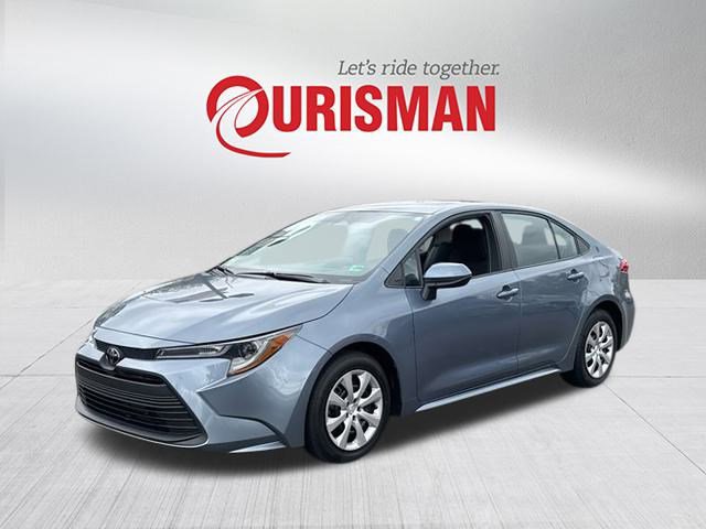 2024 Toyota Corolla LE photo 3