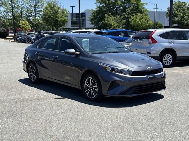 2023 Kia Forte LXS AT's photo