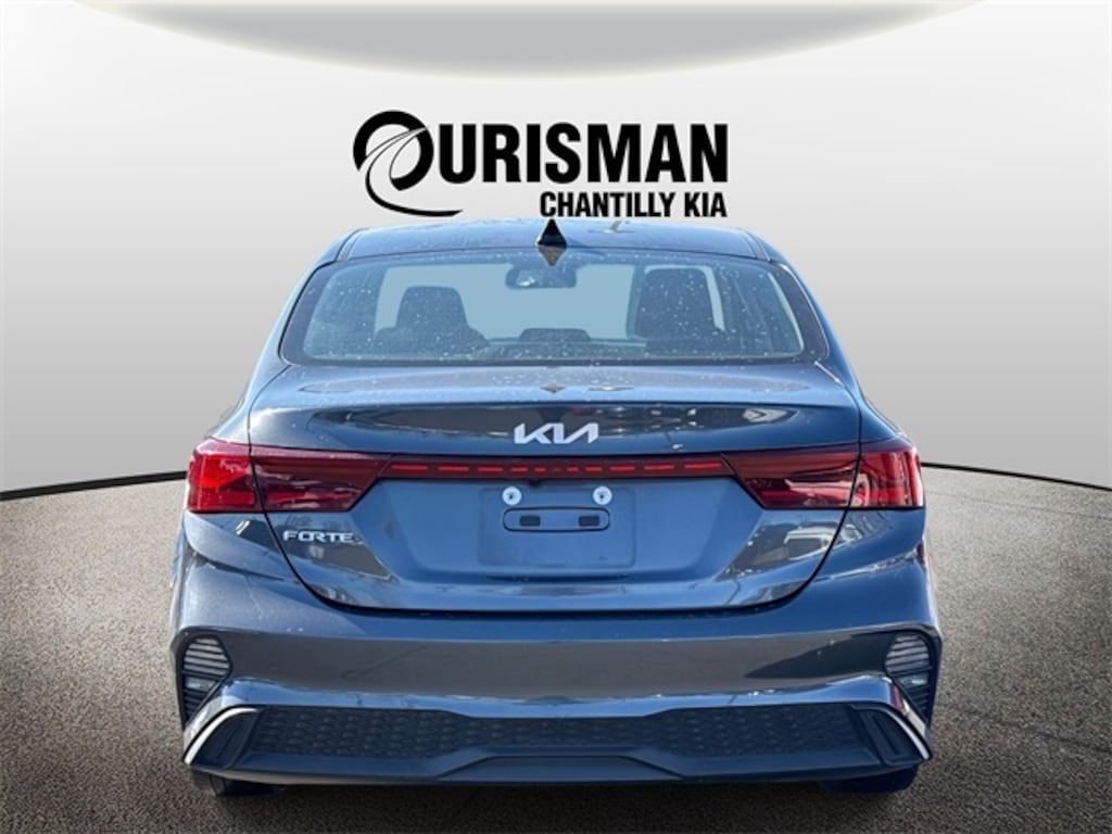 Used 2023 Kia Forte LXS Sedan