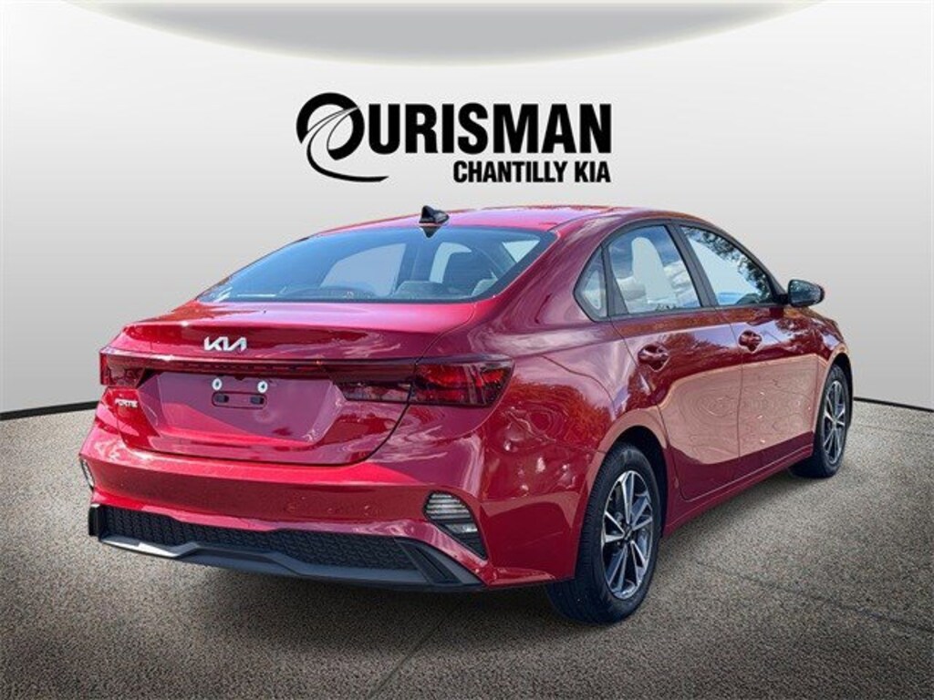 Used 2024 Kia Forte LXS Sedan