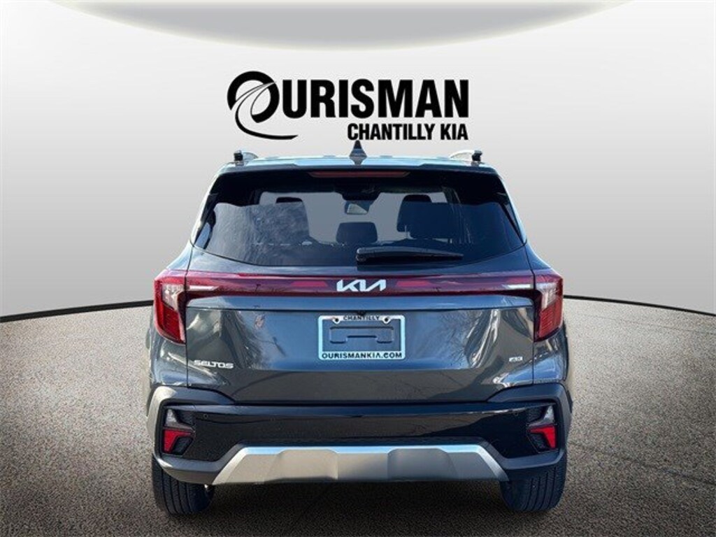 Used 2025 Kia Seltos EX SUV