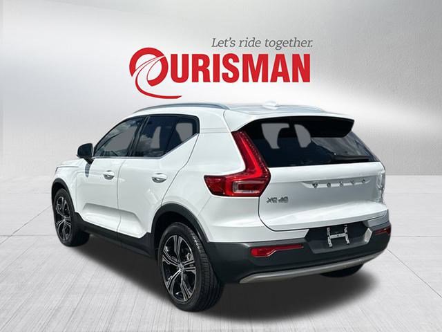 2022 Volvo XC40 T5 Inscription photo 3