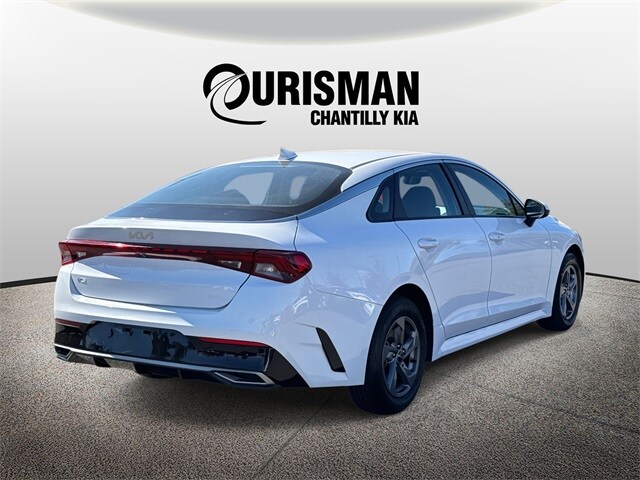 2023 Kia K5 LXS photo 2