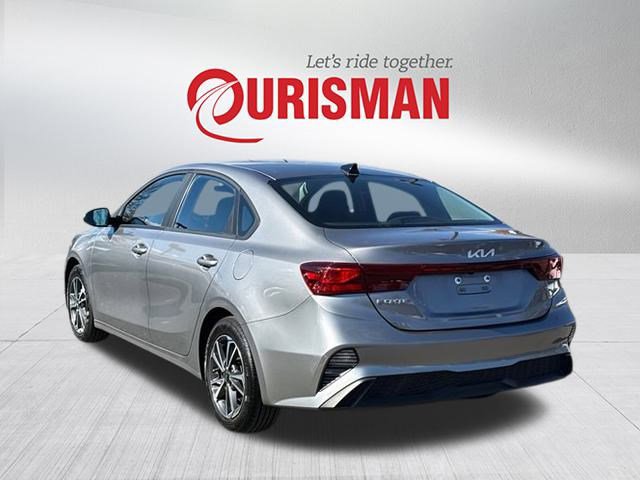 2023 Kia Forte LXS photo 4