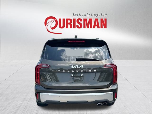 2023 Kia Telluride S photo 3