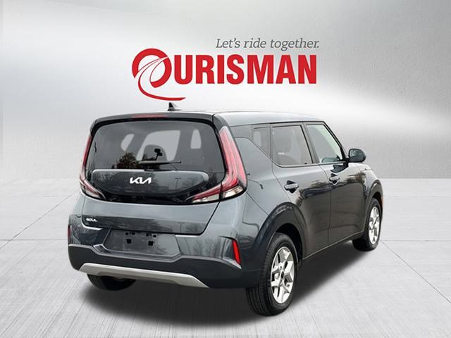 2025 Kia Soul LX photo 2