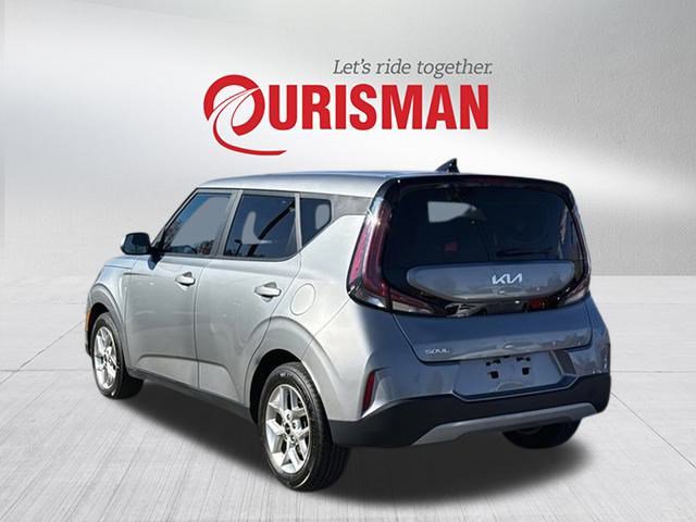 2023 Kia Soul LX photo 4