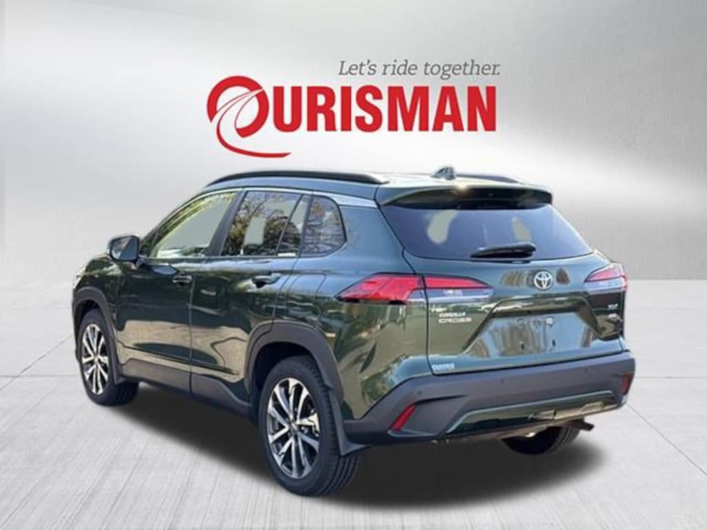 Used 2023 Toyota Corolla Cross XLE SUV