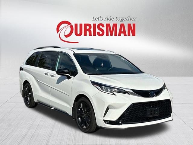 2023 Toyota Sienna XSE 7-Passenger