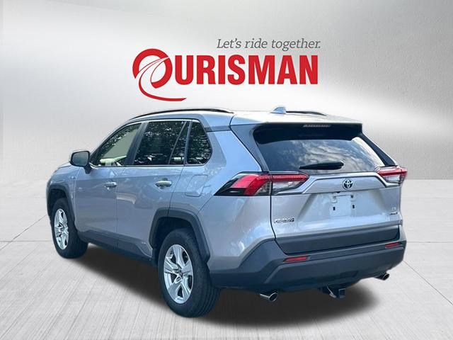 2019 Toyota RAV4 Hybrid LE photo 4