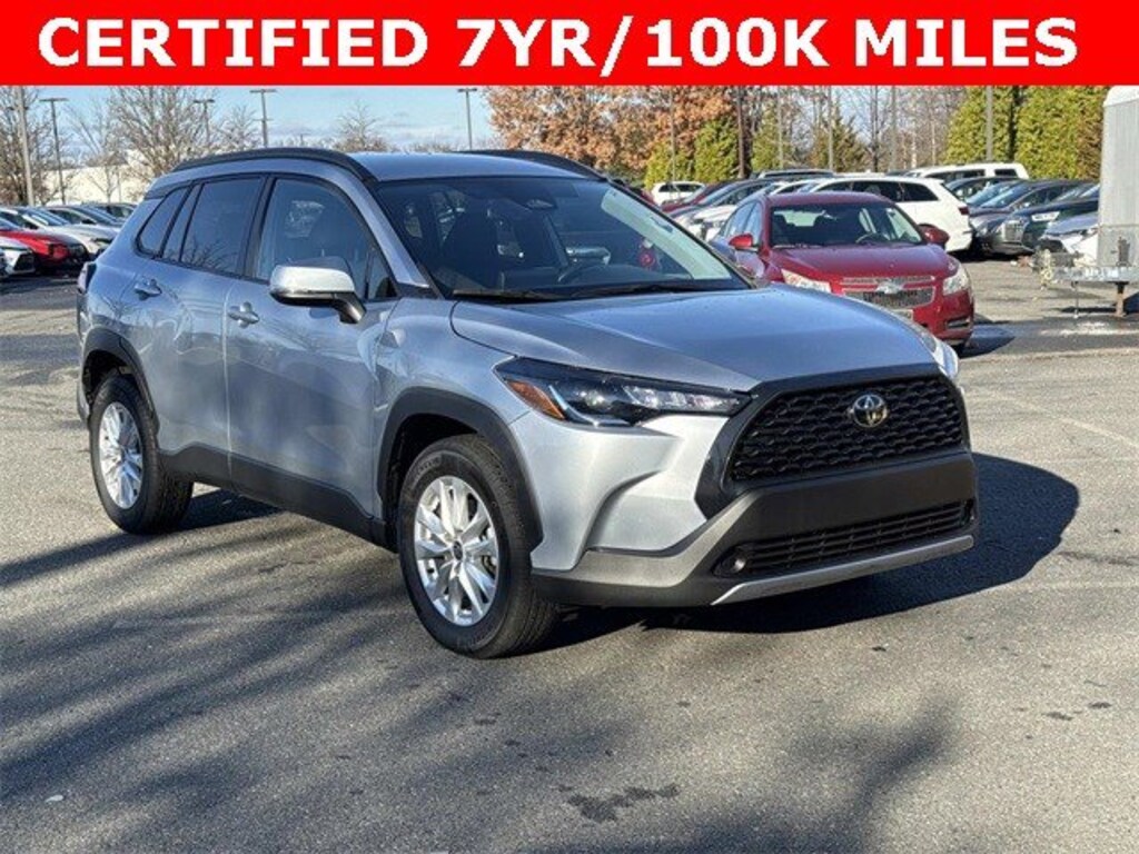 Used 2024 Toyota Corolla Cross LE SUV