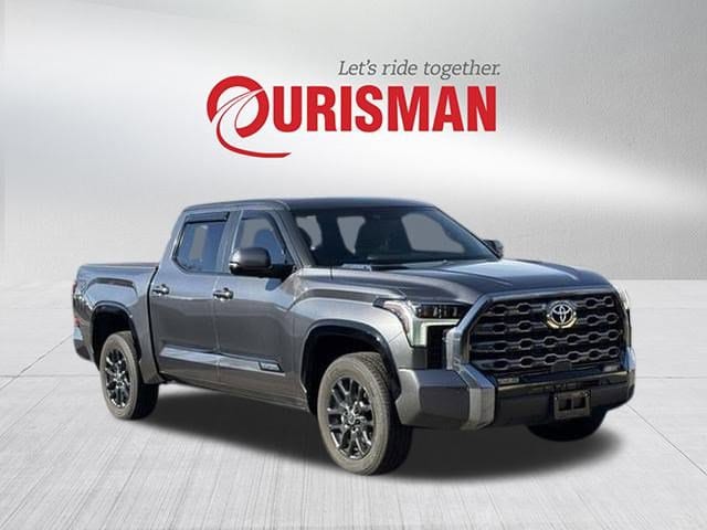 2024 Toyota Tundra Platinum's photo