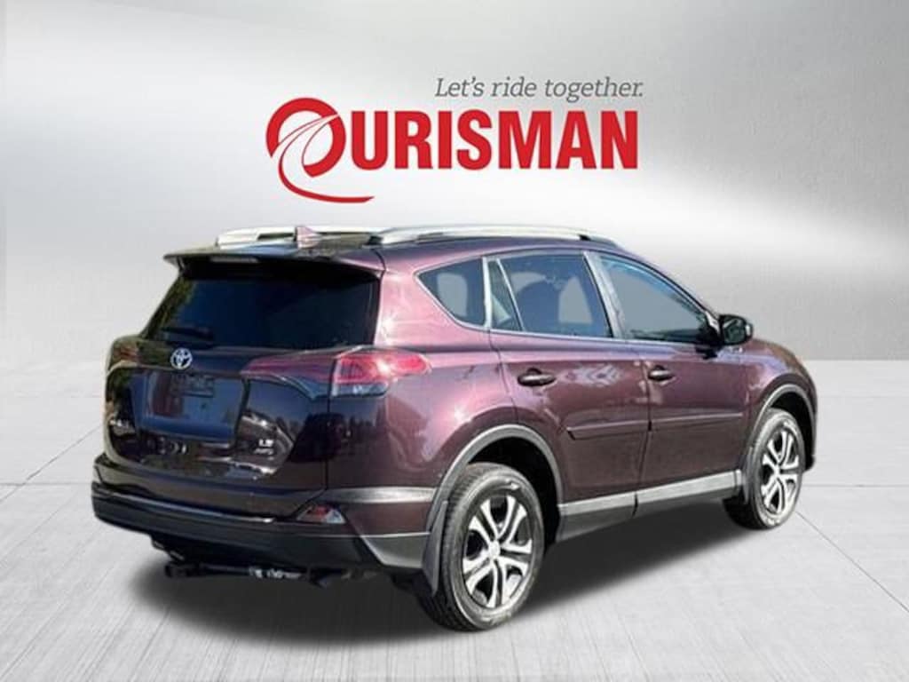 Used 2018 Toyota RAV4 LE SUV