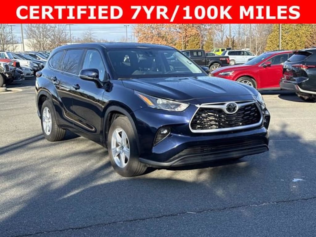Used 2025 Toyota Highlander LE SUV