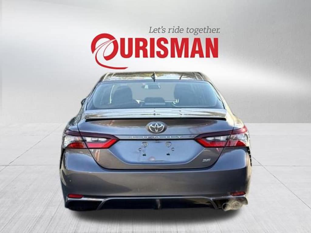 Used 2024 Toyota Camry SE Sedan