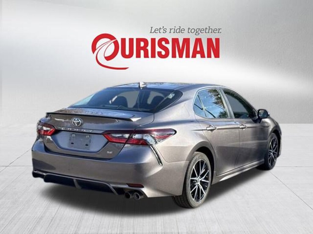 Used 2024 Toyota Camry SE Sedan